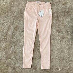 Old Navy jeans NWT size 6 peach colored